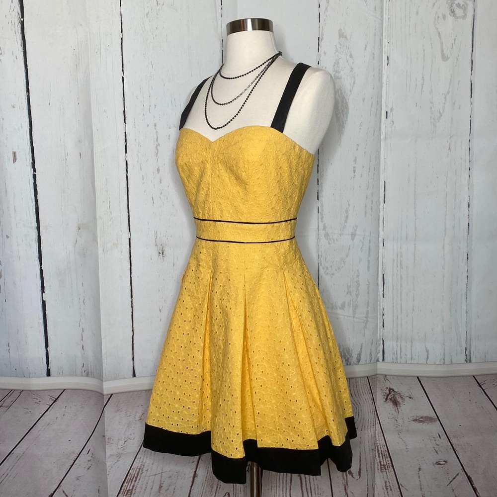 Bebe Sun Dress - Picture 4 of 16